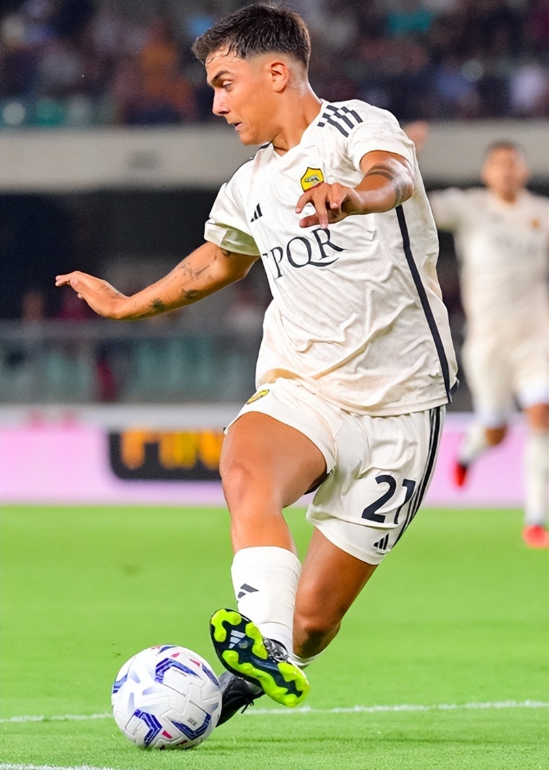 关于罗马队客场一胜难求，遭遇对手压力，需要调整战术的信息