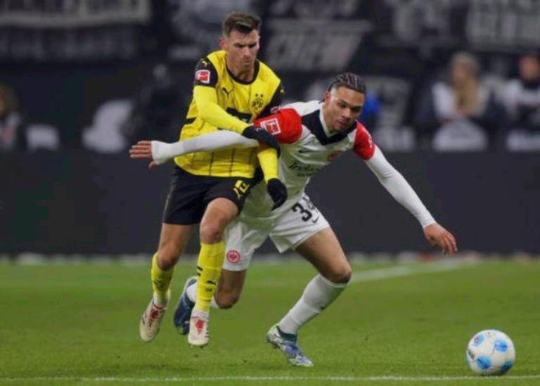 多特蒙德球员在法甲比赛中表现抢眼